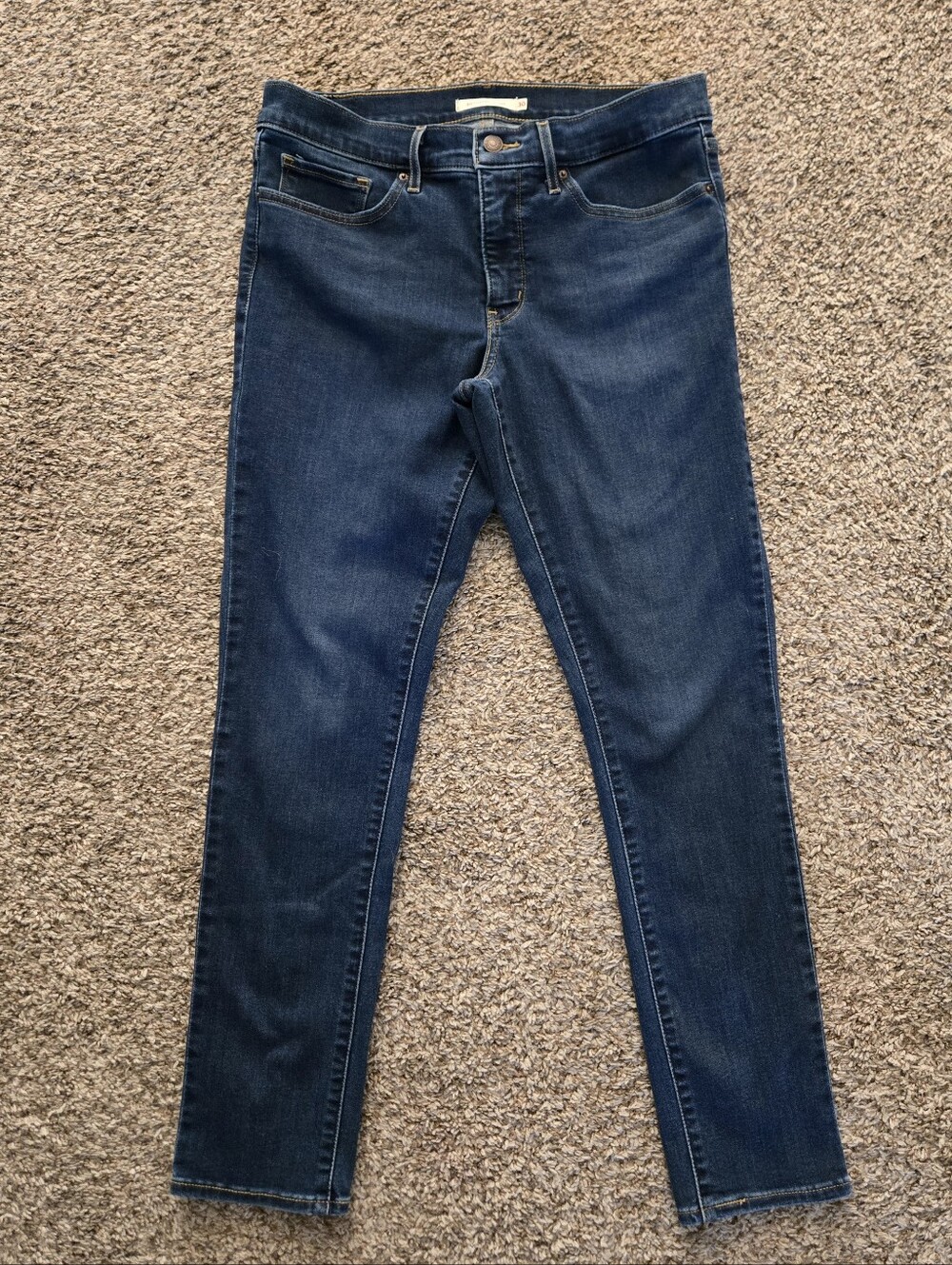 Levi Strauss Women's 311 Shaping Skinny Jeans Dark Indigo Wash Size 30